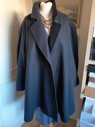 Chaquetón vintage años 90 negro y talla 42.