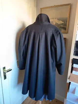 Chaquetón vintage años 90 negro y talla 42.