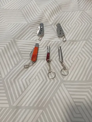Mini coltelli portachiavi (set di 4)