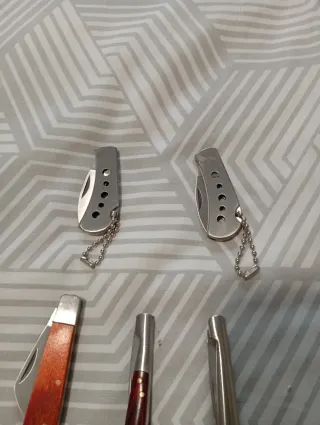 Mini coltelli portachiavi (set di 4)