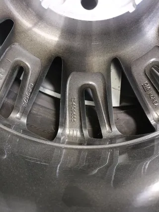 Llanta de aluminio 13409655 OPEL