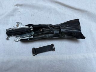 Kit herramientas original Yamaha Majesty + goma