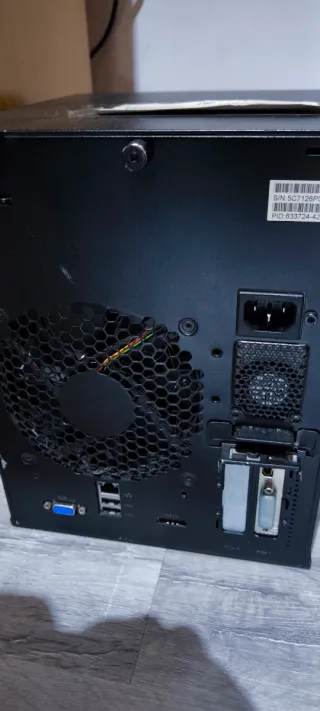 HP ProLiant N36L Servidor MicroServer