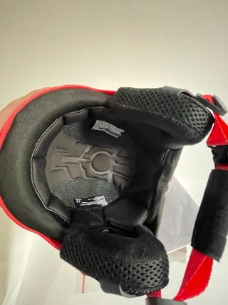 Casco de esquí infantil Briko rojo sin estrenar