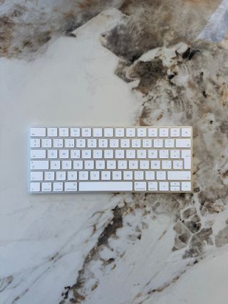 Teclado Apple Magic Keyboard Bluetooth Plata