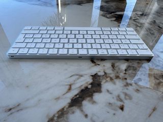 Teclado Apple Magic Keyboard Bluetooth Plata