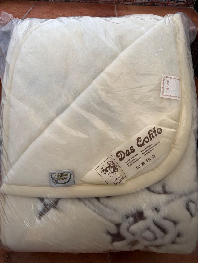 Copriletto in Lana Merino 210x220 Beige e Marrone