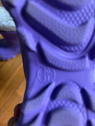 Botas de agua Quechua moradas talla 30/31