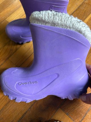 Botas de agua Quechua moradas talla 30/31