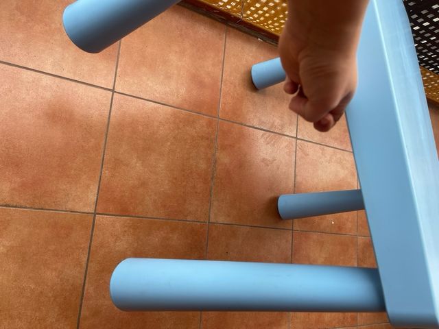 Tavolo in plastica blu