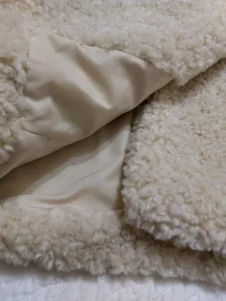 Abrigo pelo Zara beige