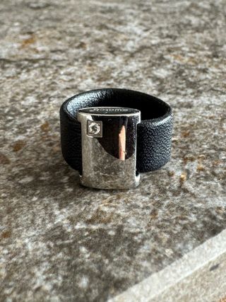 Anillo Swatch Cuero y Acero con Diamante
