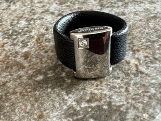 Anillo Swatch Cuero y Acero con Diamante