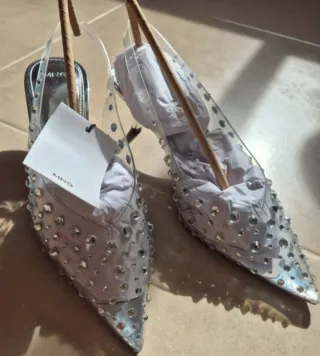 Zapatos joya vinilo transparente. Destalonado n.37