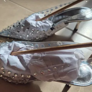 Zapatos joya vinilo transparente. Destalonado n.37
