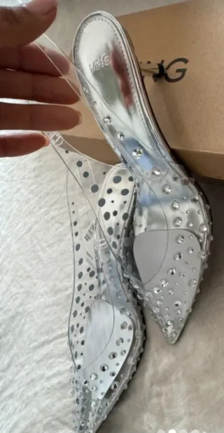 Zapatos joya vinilo transparente. Destalonado n.37