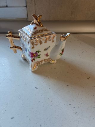 Scatoline di porcellana decorate