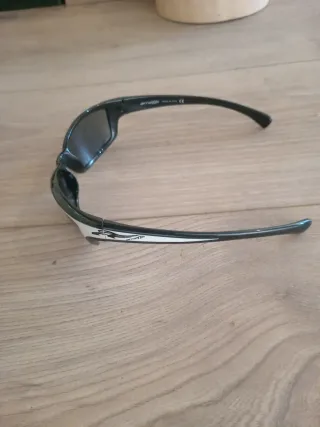 Gafas de sol Arnette negras