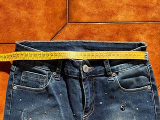 Jeans Monday taglia S con applicazioni
