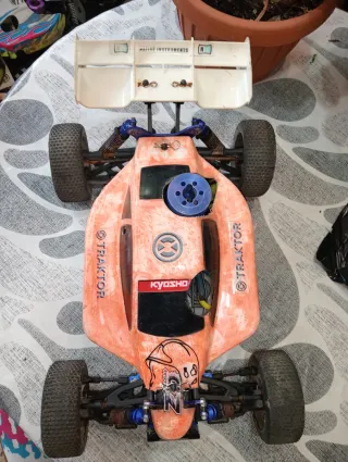 Coche RC Nitro Kyosho 1.8