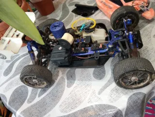 Coche RC Nitro Kyosho 1.8