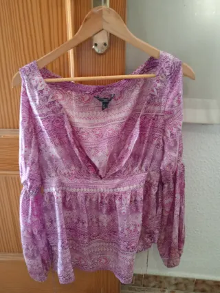 Blusa Morada y Rosa Estampada.