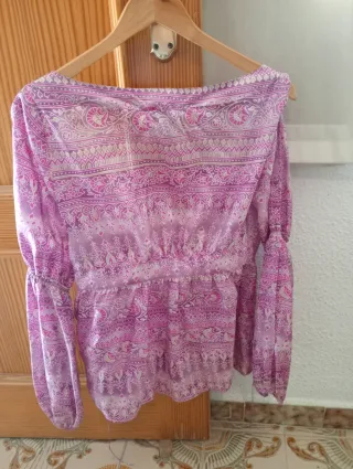 Blusa Morada y Rosa Estampada.