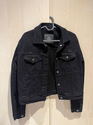 Chaqueta tejana negra Stradivarius