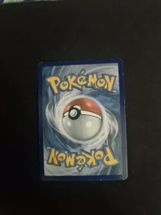 Addetta del Centro Pokémon 105/106