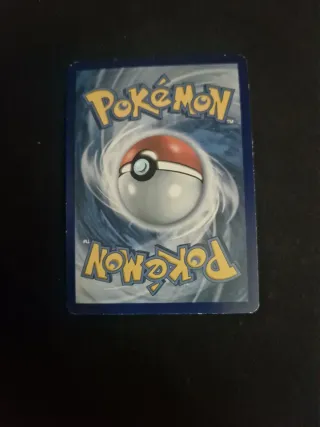 Addetta del Centro Pokémon 105/106