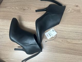 Botines Zara Tacón Negro Talla 38 usados 1 vez