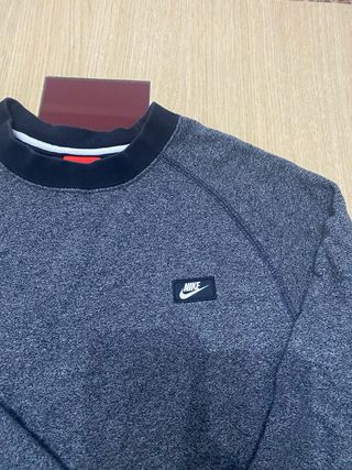 Sudadera Nike Gris sin capucha