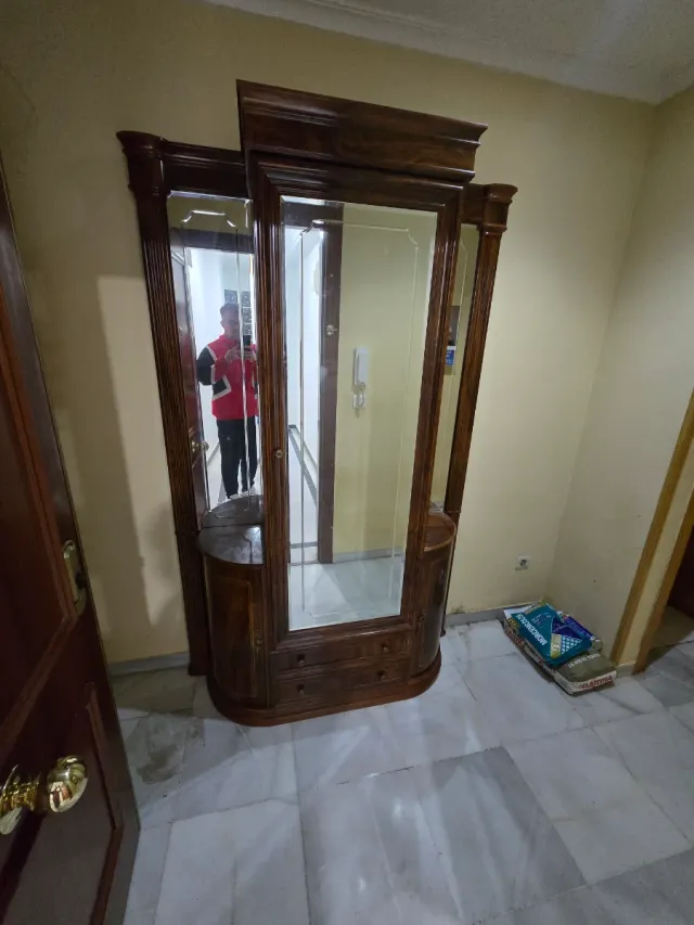 Mueble recibidor madera y cristal