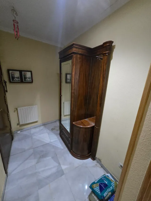 Mueble recibidor madera y cristal