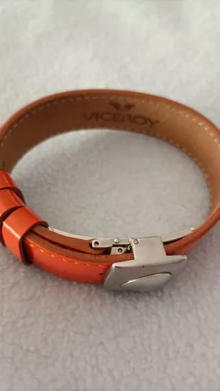 Pulsera Viceroy Piel Naranja Corazón en acero