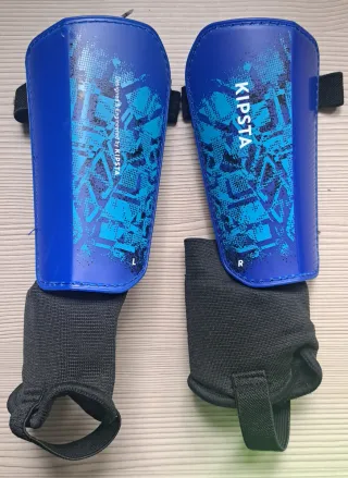 Espinilleras Fútbol Kipsta Azul.