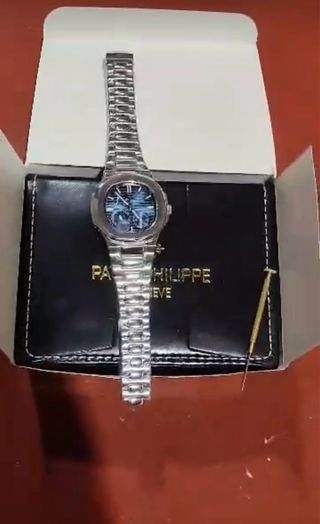 Reloj estilo Nautilus esfera azul