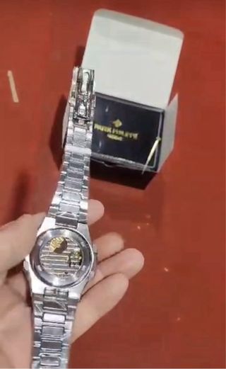 Reloj estilo Nautilus esfera azul