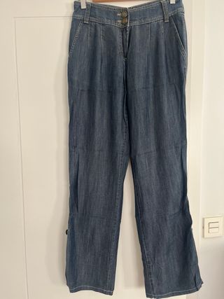 Vaqueros de pinzas azules