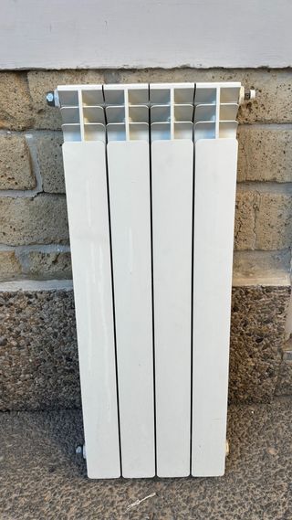 termosifoni in alluminio bianchi