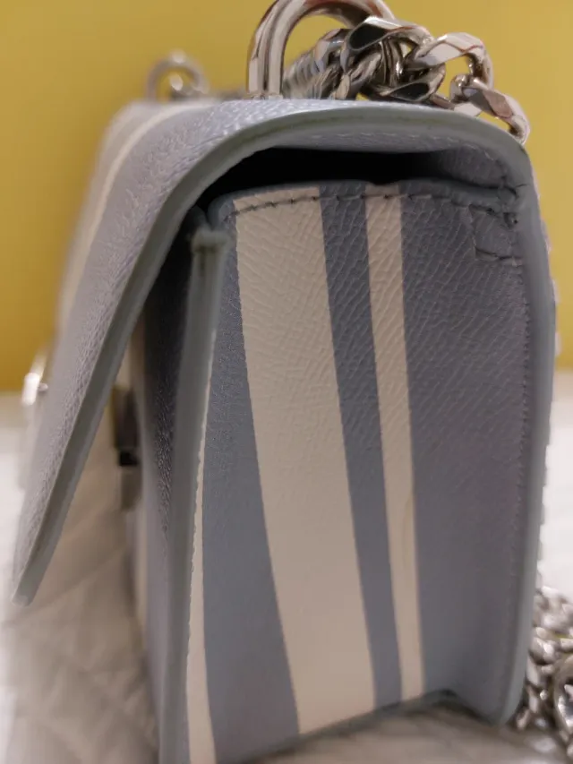 Bolso Benetton Rayas Azul y Blanco