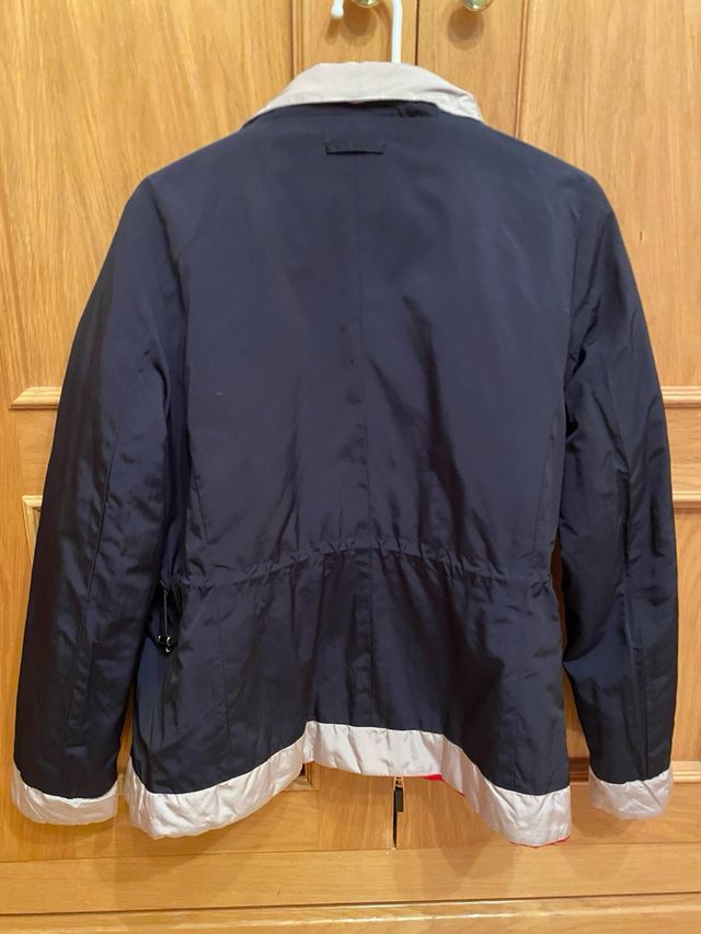 Chaqueta reversible Massimo Dutti azul y rojo