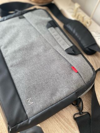 Funda para portátil gris y negro