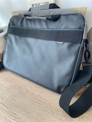 Funda para portátil gris y negro