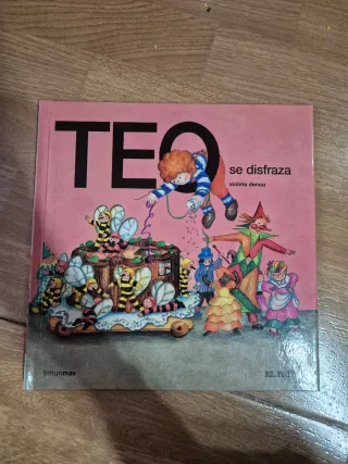 LIBRO INFANTIL TEO SE DISFRAZA