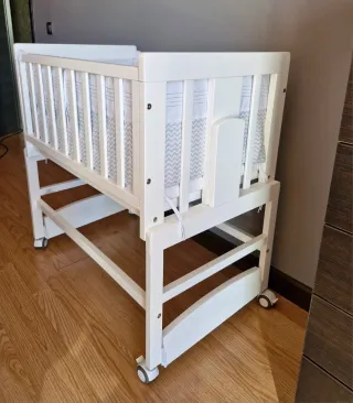 Minicuna colecho madera blanca + colchón balancin