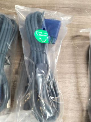 Juego de Conmutador Switch KVM VGA y Audio USB 2.0