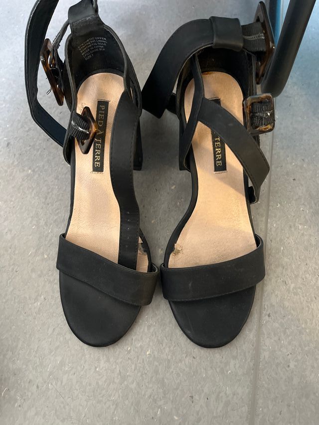 Tacones Pied a Terre Negro Talla 7 (37-38 EUR)