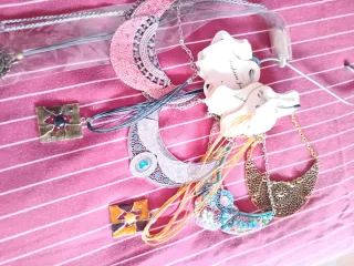 Bisutería varios colores rosa y plata