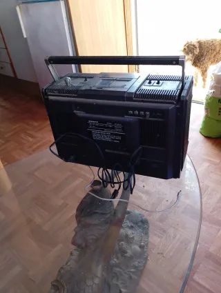 Radio Cassette TV Sanyo